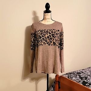 Nwt Tan Leopard print sweater